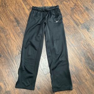 Women’s Nike Therma-Fit Pants